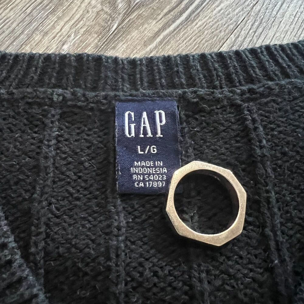 GAP Black Rib-Knit V-Neck Sweater L - Picture 3 of 7